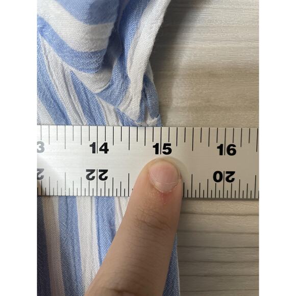 Old Navy Shirt Womens Small Blue White Striped Smocked Short Sleeve Rayon Boho - Picture 5 of 9